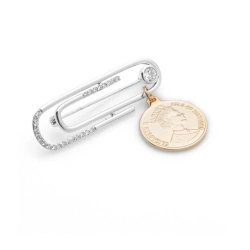 Брошь скрепка с монеткой