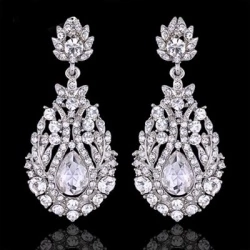 Вечерние серьги с камнями Marie