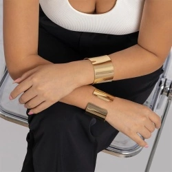 Браслет металлический жесткий Клеопатра