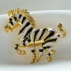 Брошь Зебра