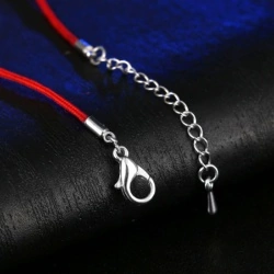 Браслет червона Нитка із кристалом