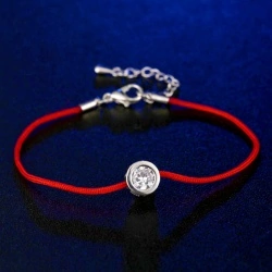 Браслет червона Нитка із кристалом