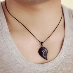 Парний кулон для закоханих із сталі Половинки серця