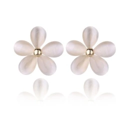 Сережки гвоздики перламутрова Ромашка