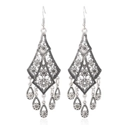 Сережки у бохо стилі Лагерта