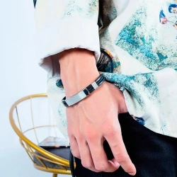 Браслет із каучуку зі сталевою пластиною