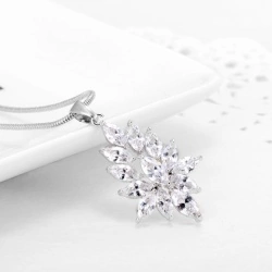 Набор украшений: кулон и серьги Маркиз