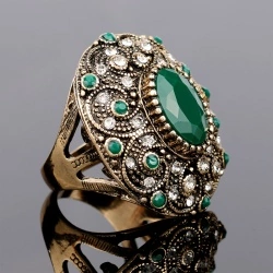 Кільце з камінням Ніхан