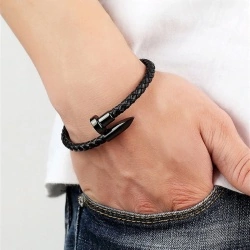 Чоловічий шкіряний браслет Цвях
