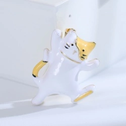 Брошь игривый котик lan-2774