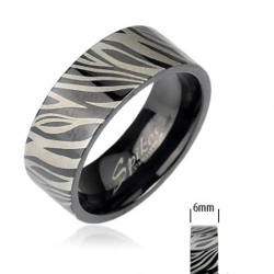 Кольцо из стали Spikes Зебра