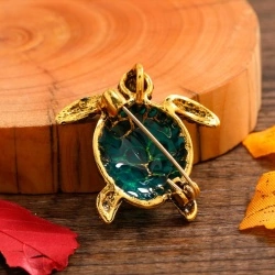 Брошка черепашка