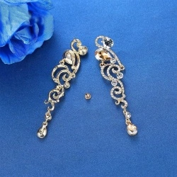 Серьги с кристаллами элегантный завиток