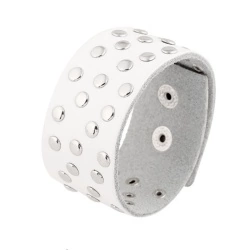 Кожаный браслет с клепками