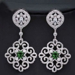 Вечерние серьги с камнями Ажурные