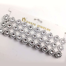 Чокер на шию сталева Ромашка lan-368 сріблястого кольору