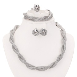 Набор украшений: колье, кулон, серьги, браслет Воздушная цепь