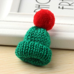Брошь Вязаная шапка с помпоном