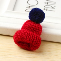 Брошь Вязаная шапка с помпоном
