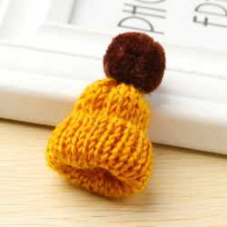 Брошь Вязаная шапка с помпоном