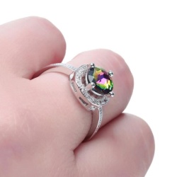 Кольцо с камнем Мистик-Топаз