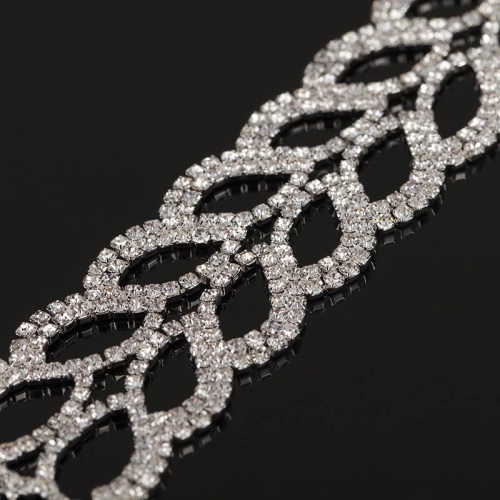 Вечерний браслет кристальные листочки