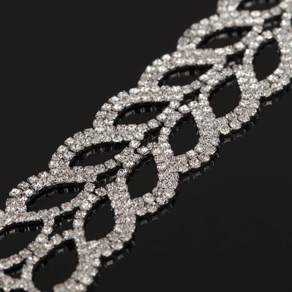 Вечерний браслет кристальные листочки