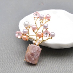 Брошка Магнолія