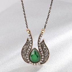 Набір прикрас Еже: кулон і сережки