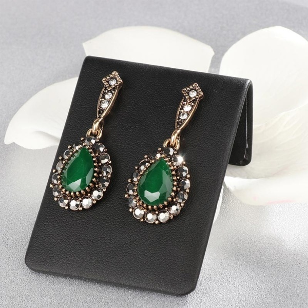 Набор украшений Великолепный век Эдже: кулон и серьги