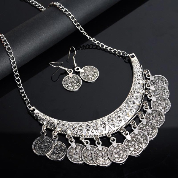 Набор украшений в бохо стиле с монетами: колье и серьги Этнические