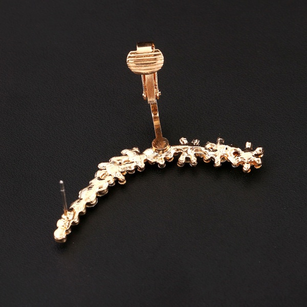 Кафф с камнями Flower white