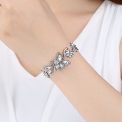 Набір прикрас Кристальна гілка: сережки та браслет