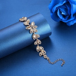 Набір прикрас Кристальна гілка: сережки та браслет