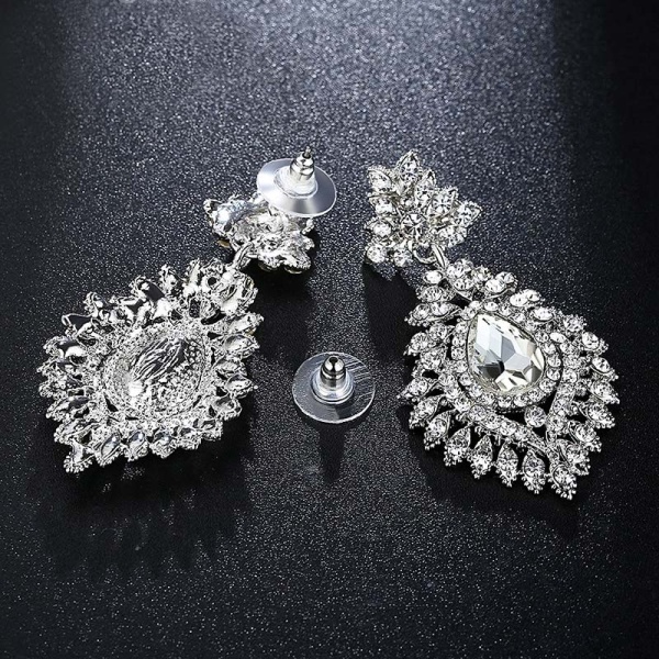 Серьги с камнями Аника