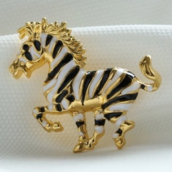 Брошь Зебра