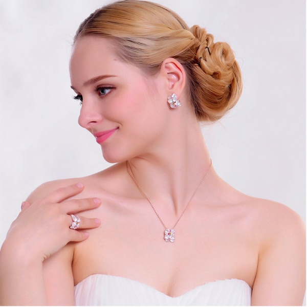 Набор украшений Жасмин: кольцо, кулон и серьги