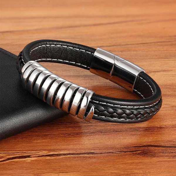 Кожаный браслет со стальной спиралью lan-2810