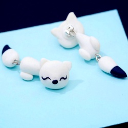 Сережки гвоздики Біла лисиця