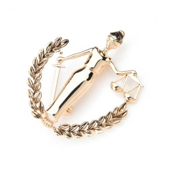 Брошка богиня Феміда