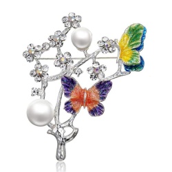 Брошка Метелик на дереві