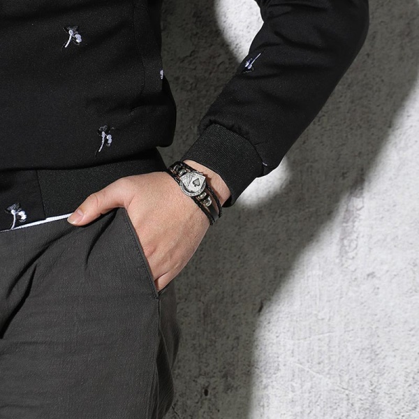 Кожаный браслет с Игральными картами lan-3206