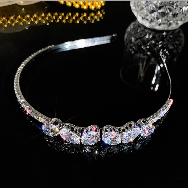 Обруч на голову з овальними кристалами lan-2832