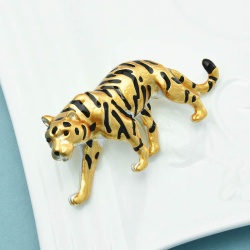 Брошка хижий Тигр. Символ 2022 року