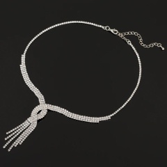 Колье Завиток с кристаллами