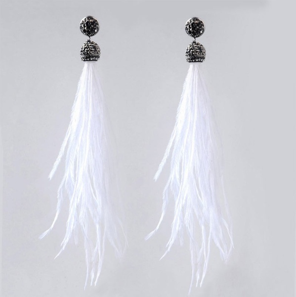 Сережки пензлика Повітряні з пірʼям