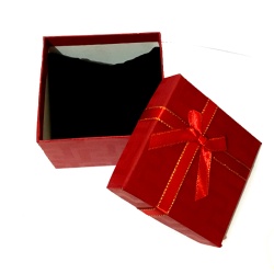 Подарочная коробка для часов с подушечкой - 6 цветов (9/9/6см)