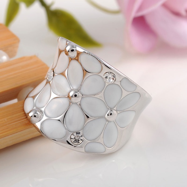 Кольцо Ромашка