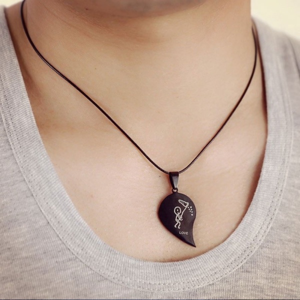 Парный кулон для влюблённых из стали Половинки сердца