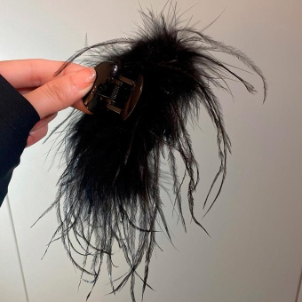 Шпилька для волосся крабик з пір'ям чорний lan-2851
